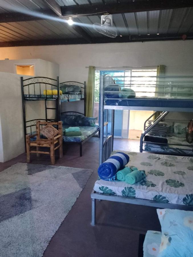 Two Crazy Monkeys Hotel Bakhawan ภายนอก รูปภาพ