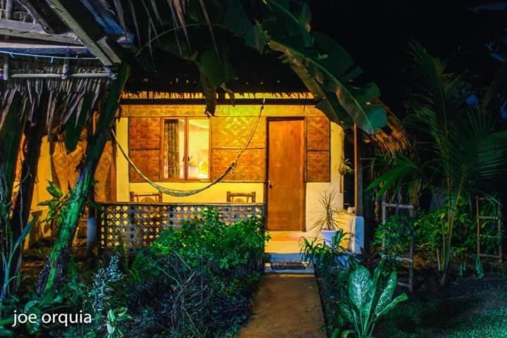Two Crazy Monkeys Hotel Bakhawan ภายนอก รูปภาพ