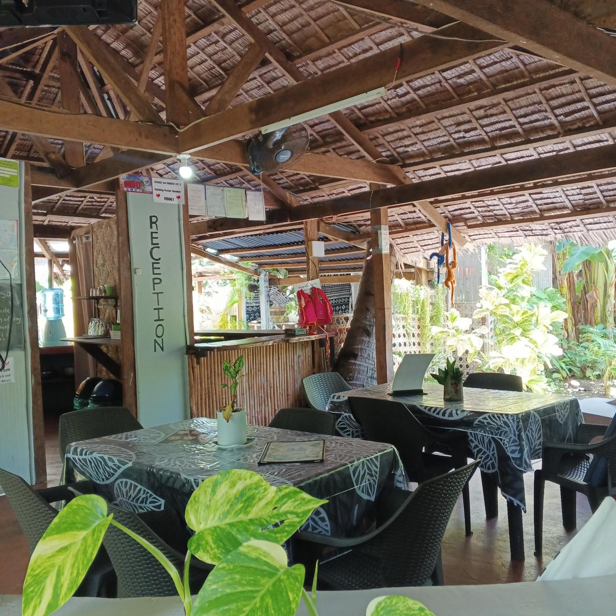 Two Crazy Monkeys Hotel Bakhawan ภายนอก รูปภาพ