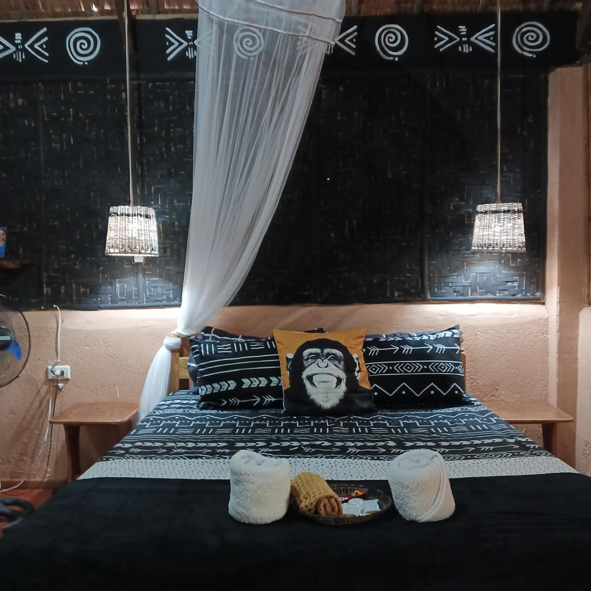 Two Crazy Monkeys Hotel Bakhawan ห้อง รูปภาพ